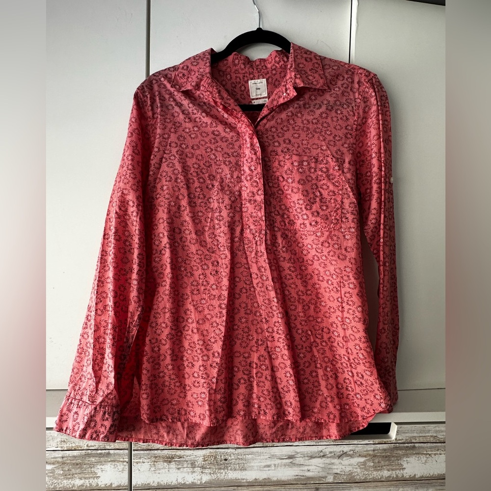 🌸 Gap Pink Floral Button-Up Shirt Women’s Medium Long Sleeve Cotton Blouse